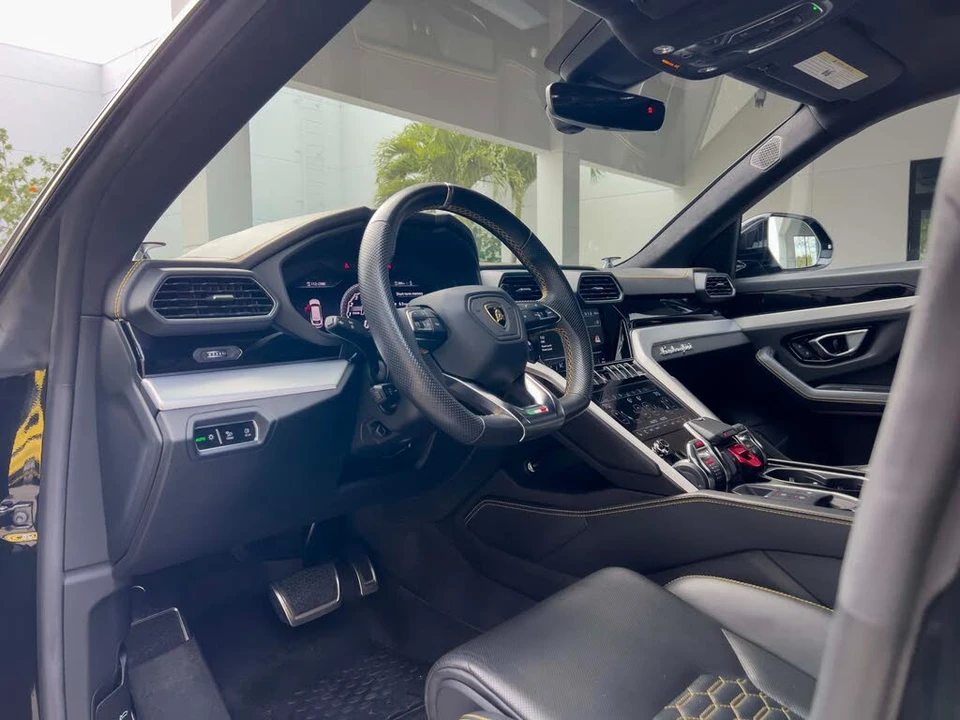 2020 Lamborghini Urus - Image 18 of 31