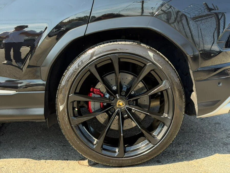 2020 Lamborghini Urus - Image 20 of 31