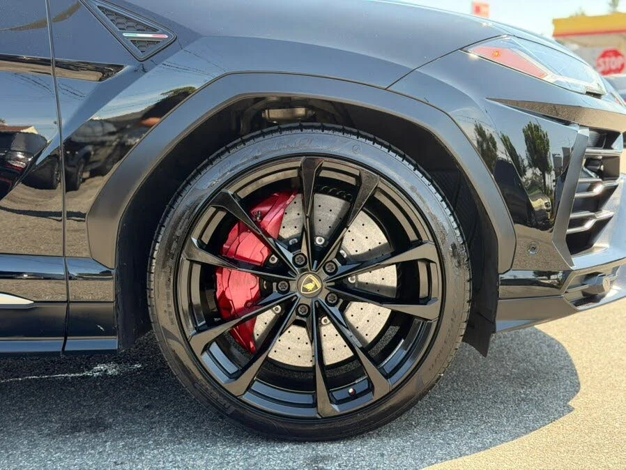 2020 Lamborghini Urus - Image 22 of 31