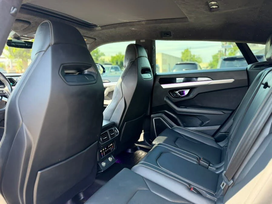 2020 Lamborghini Urus - Image 31 of 31