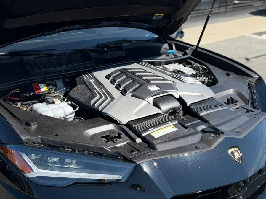 2020 Lamborghini Urus - Image 23 of 31