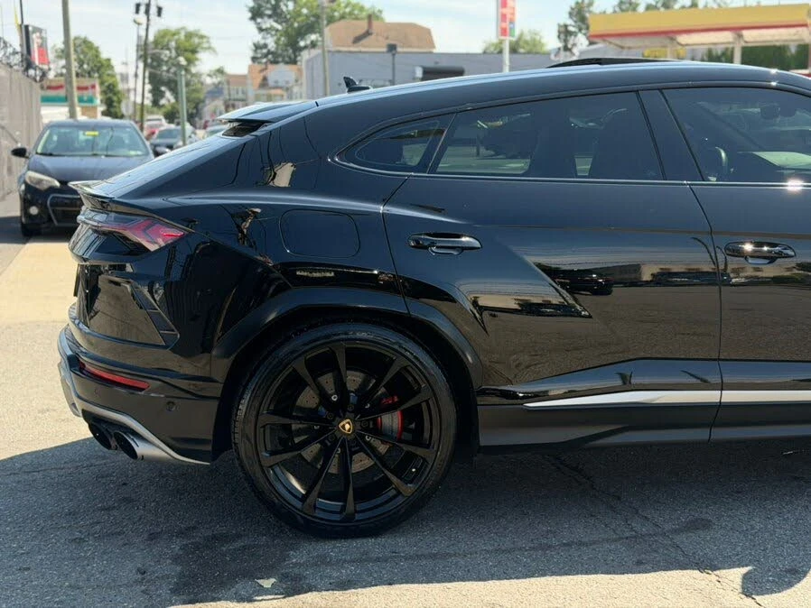 2020 Lamborghini Urus - Image 10 of 31