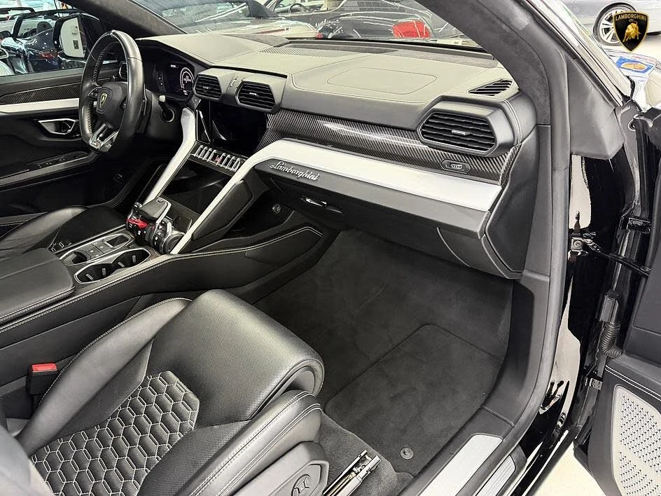 2020 Lamborghini Urus - Image 21 of 31