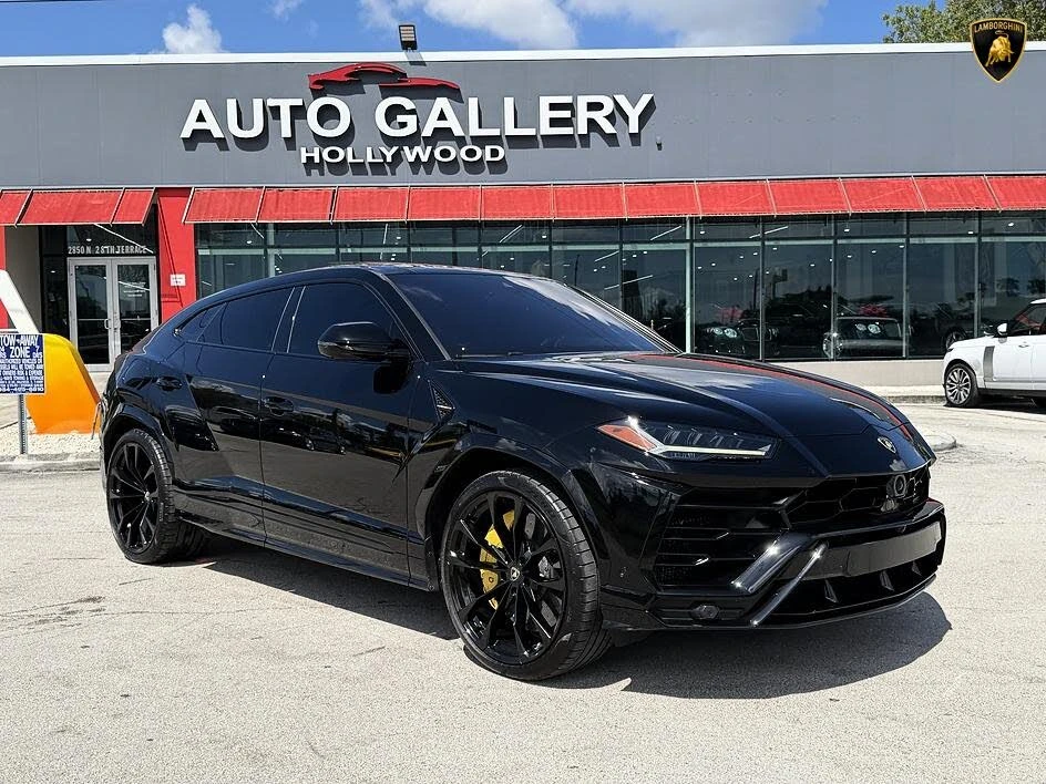 2020 Lamborghini Urus - Image 2 of 31