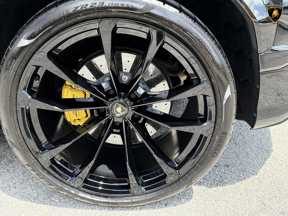 2020 Lamborghini Urus - Image 31 of 31