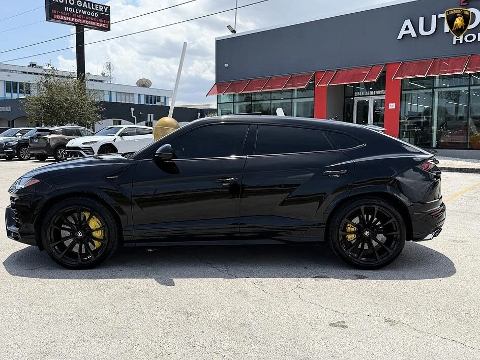 2020 Lamborghini Urus - Image 29 of 31