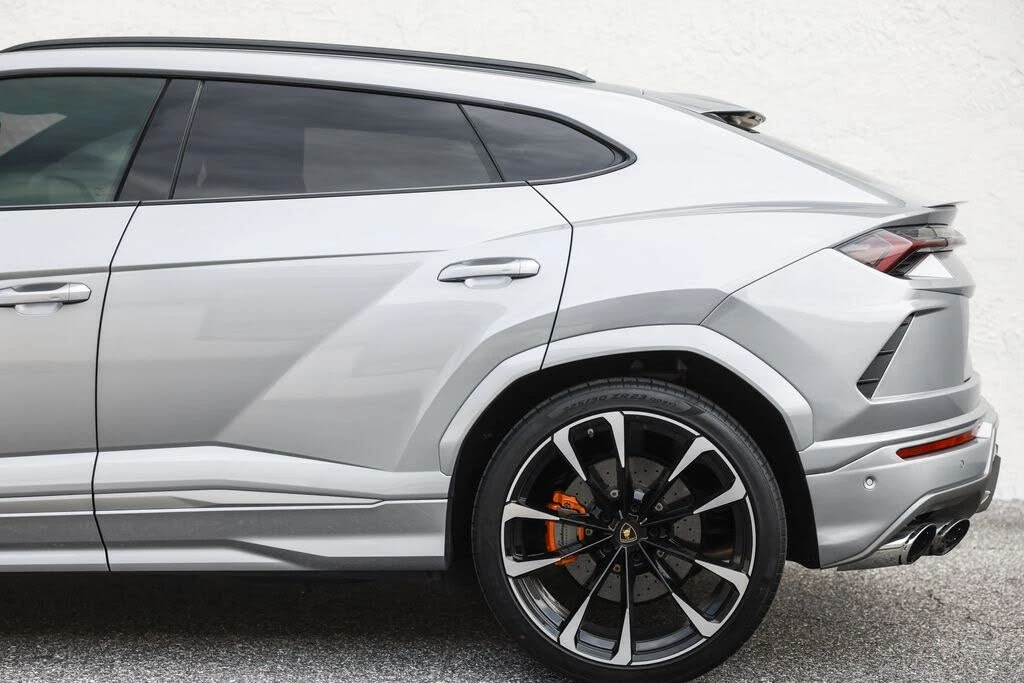 2020 Lamborghini Urus - Image 14 of 31