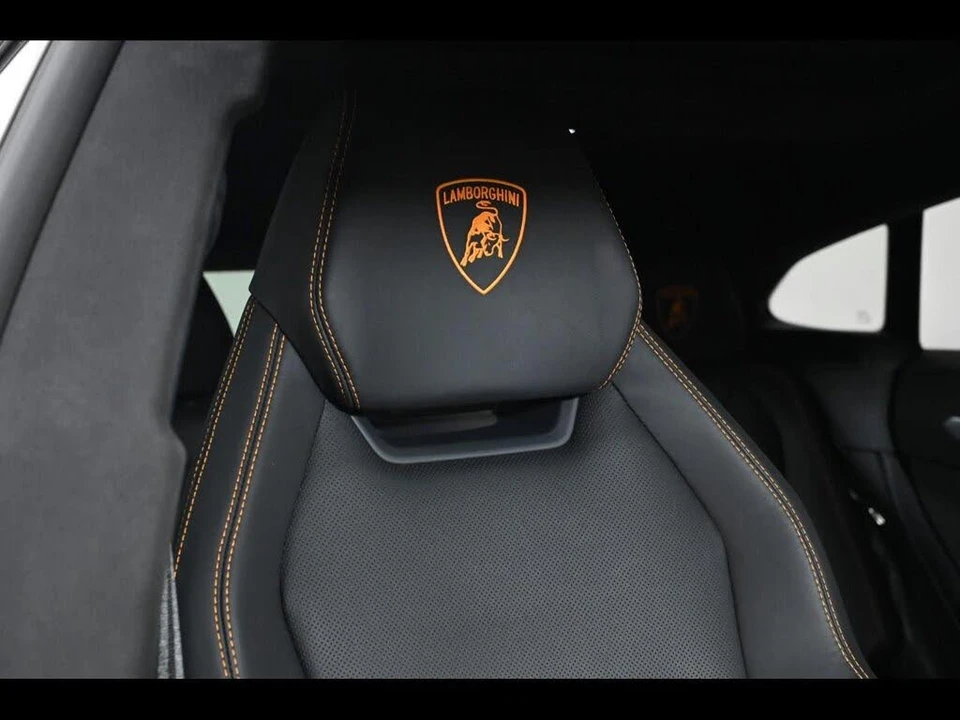 2020 Lamborghini Urus - Image 19 of 31