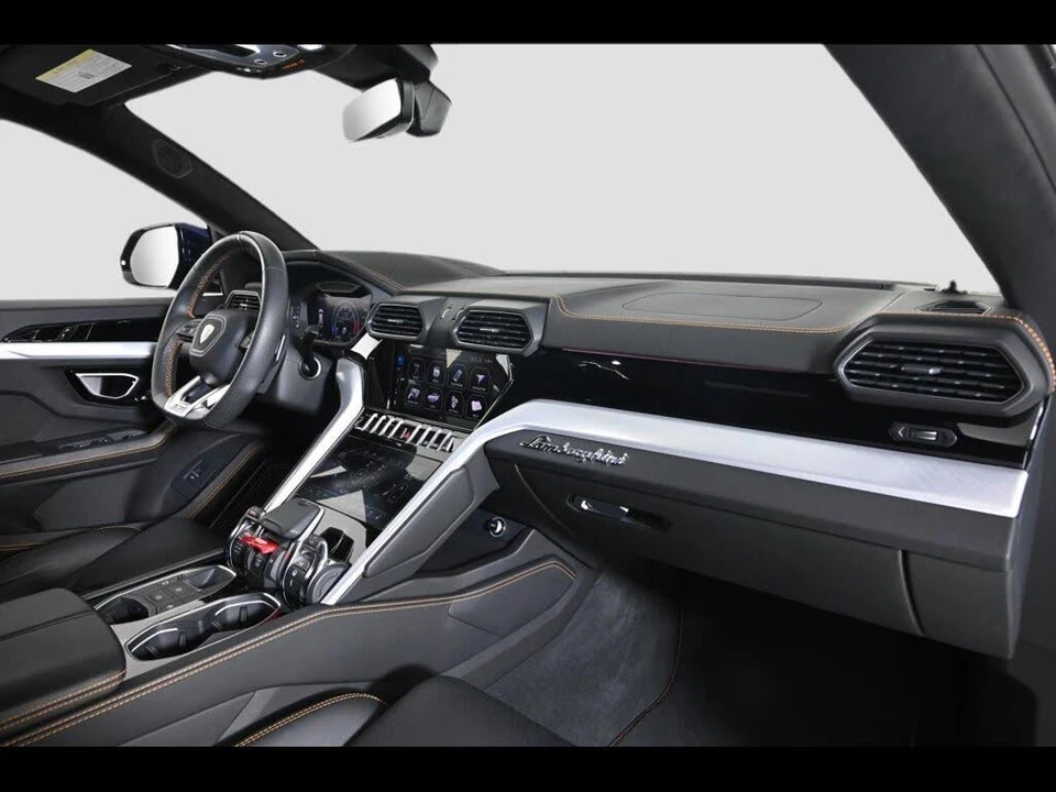 2020 Lamborghini Urus - Image 15 of 31