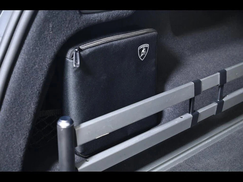 2020 Lamborghini Urus - Image 29 of 31