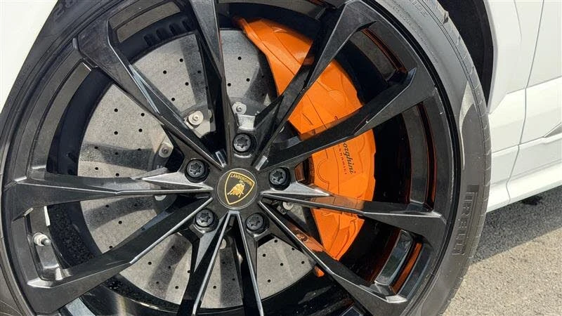 2020 Lamborghini Urus - Image 18 of 31