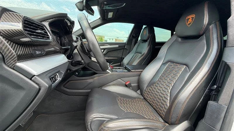 2020 Lamborghini Urus - Image 31 of 31
