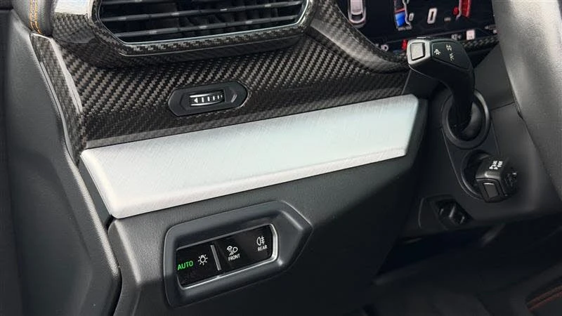 2020 Lamborghini Urus - Image 29 of 31