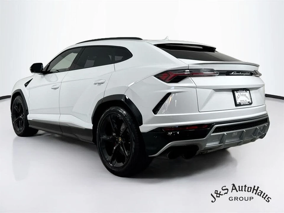 2020 Lamborghini Urus - Image 5 of 31