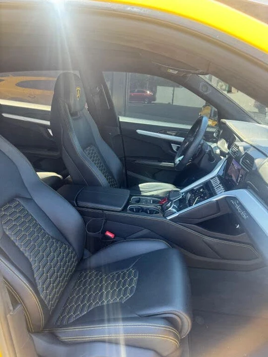 2020 Lamborghini Urus - Image 10 of 11