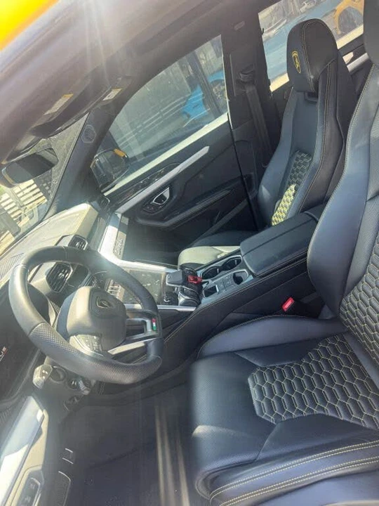 2020 Lamborghini Urus - Image 9 of 11