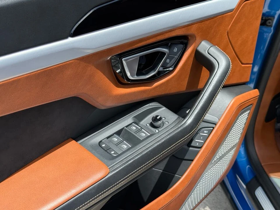 2020 Lamborghini Urus - Image 23 of 31