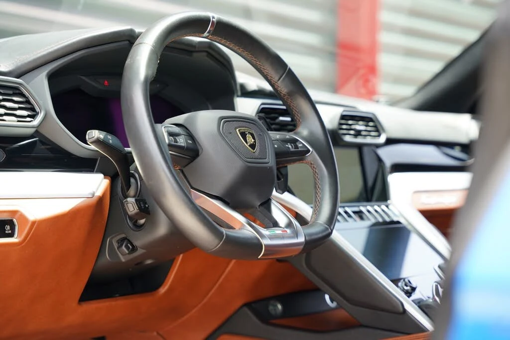 2020 Lamborghini Urus - Image 21 of 31