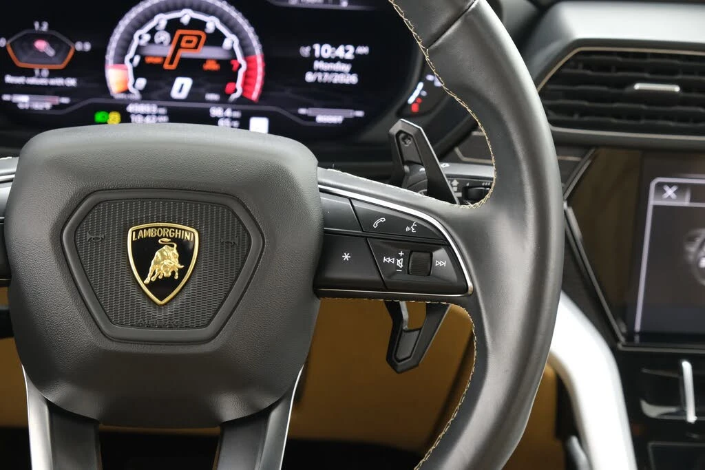 2020 Lamborghini Urus - Image 16 of 31