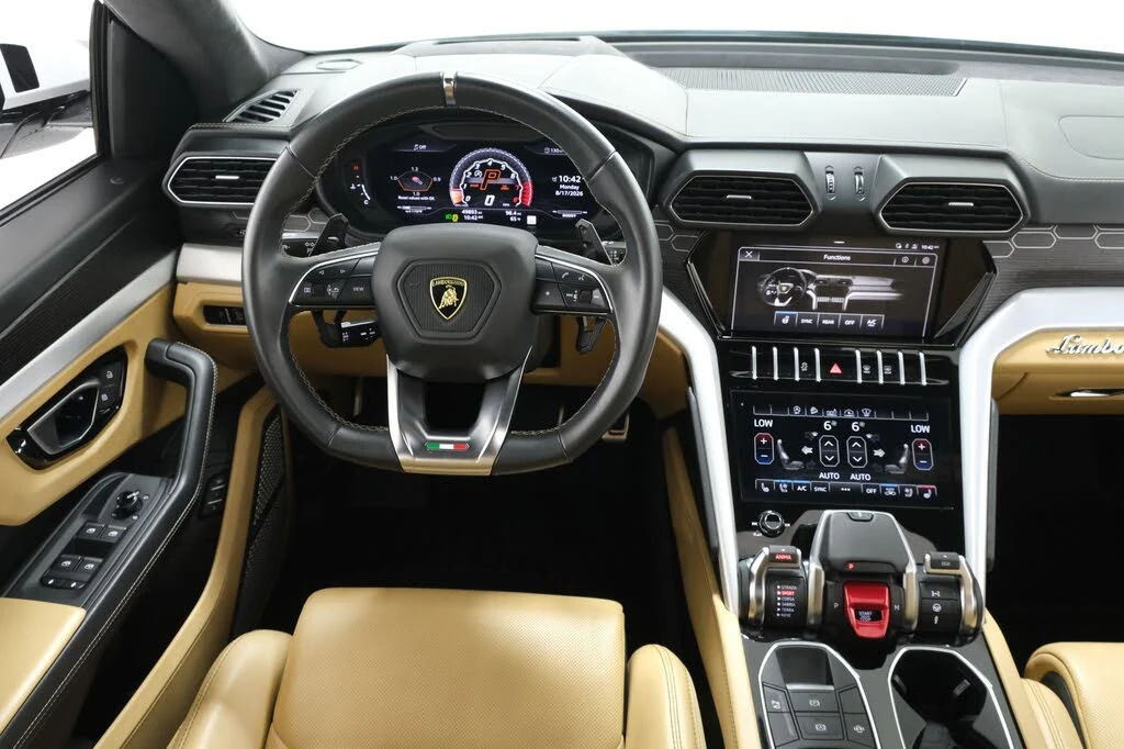 2020 Lamborghini Urus - Image 13 of 31