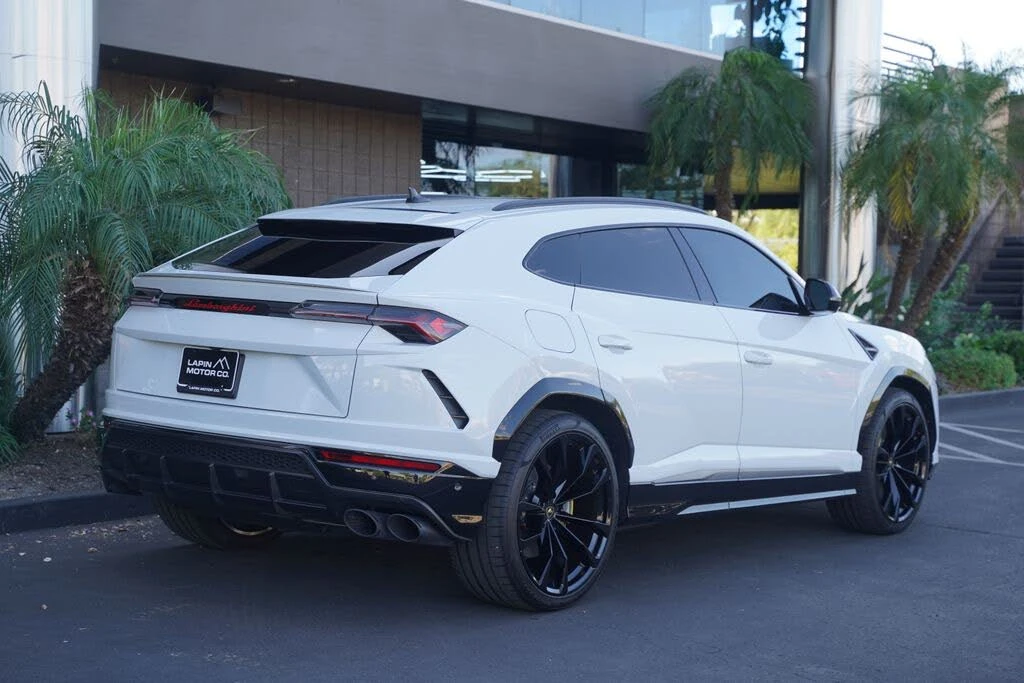 2020 Lamborghini Urus - Image 2 of 24