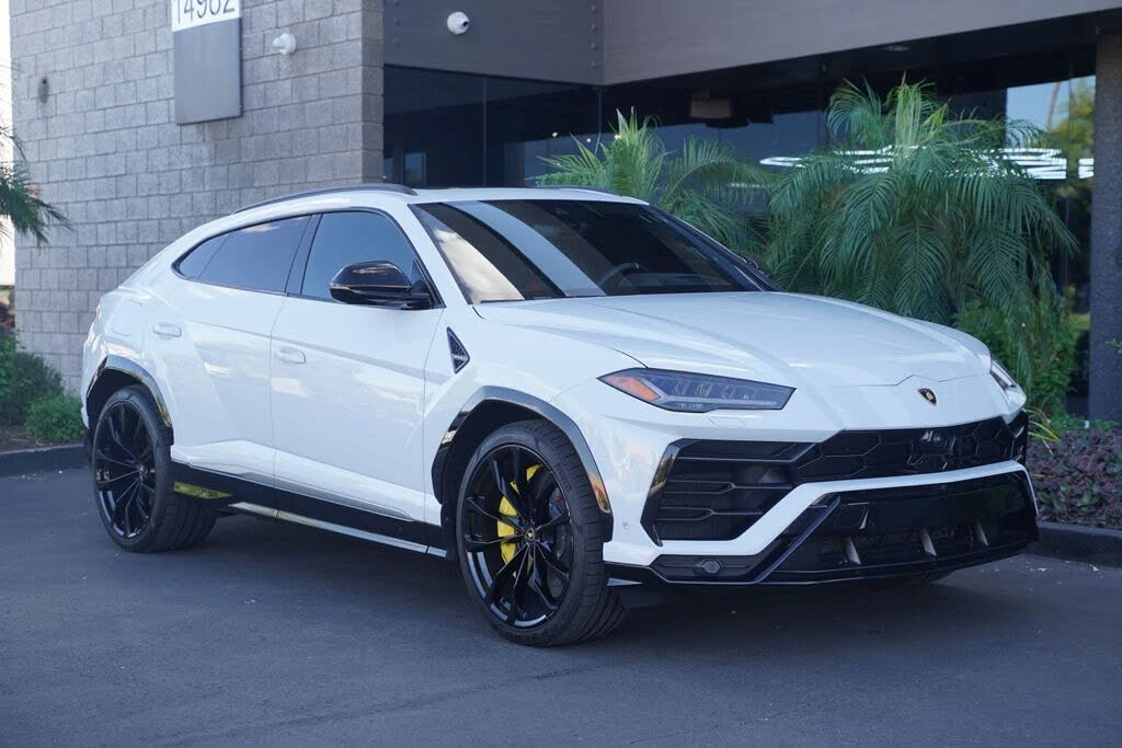 2020 Lamborghini Urus - Image 3 of 24