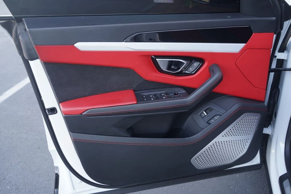 2020 Lamborghini Urus - Image 14 of 24