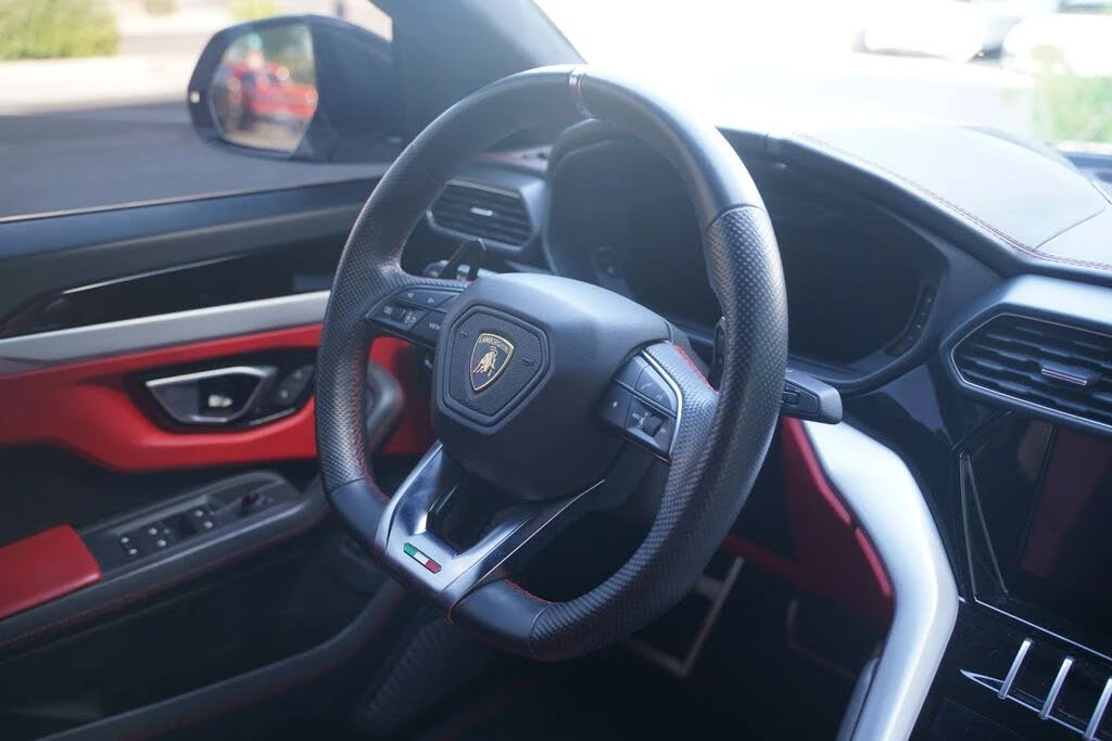 2020 Lamborghini Urus - Image 22 of 24