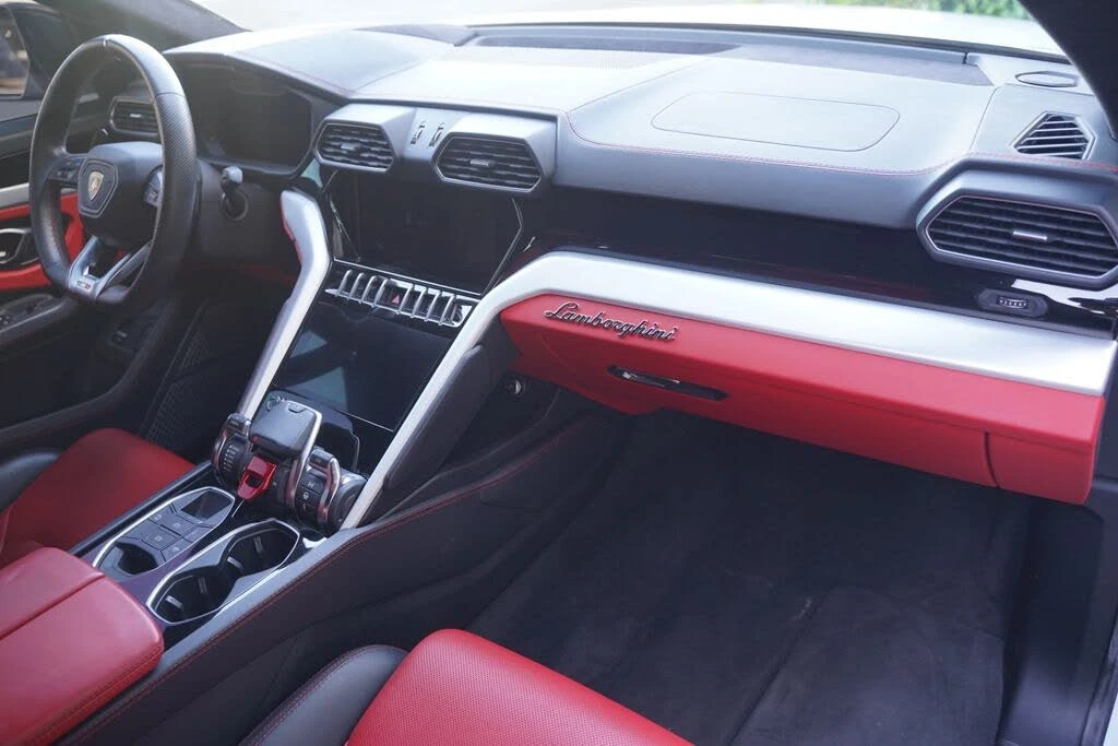 2020 Lamborghini Urus - Image 20 of 24