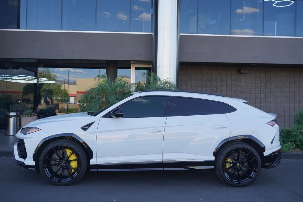 2020 Lamborghini Urus - Image 5 of 24