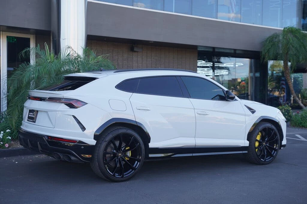 2020 Lamborghini Urus - Image 11 of 24