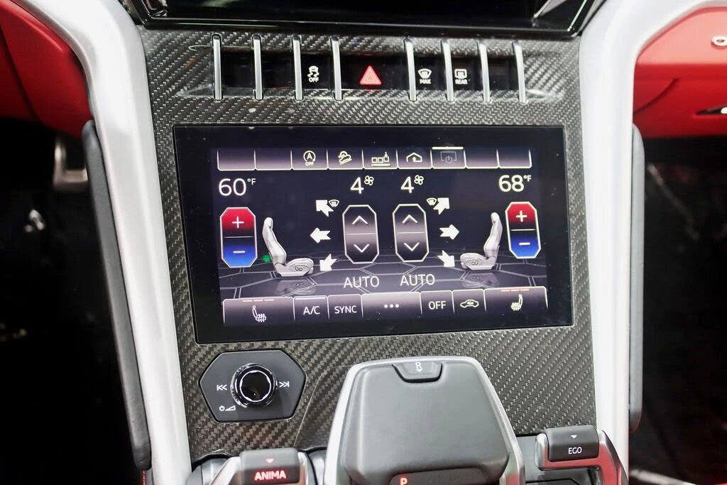 2020 Lamborghini Urus - Image 25 of 31
