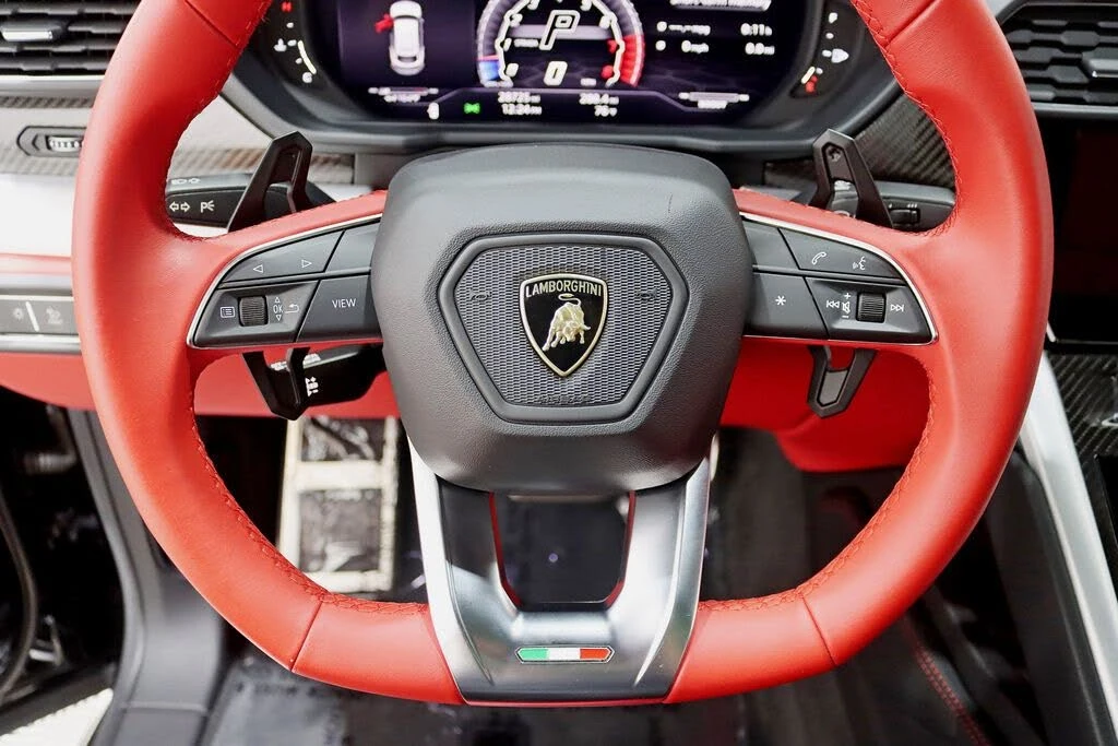 2020 Lamborghini Urus - Image 16 of 31