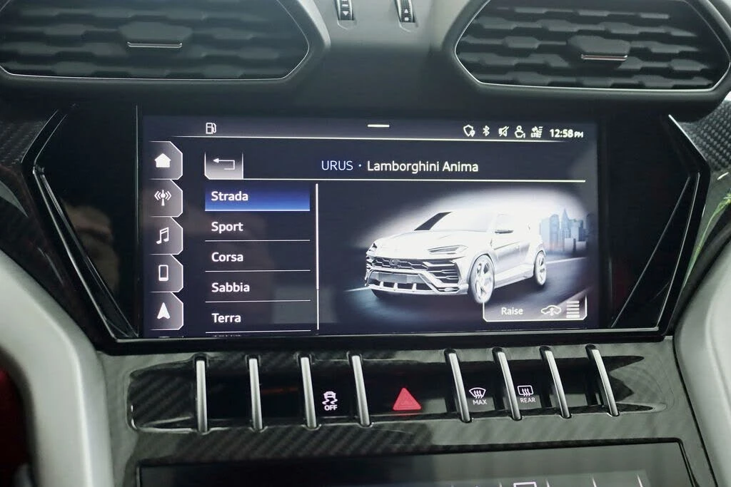 2020 Lamborghini Urus - Image 24 of 31