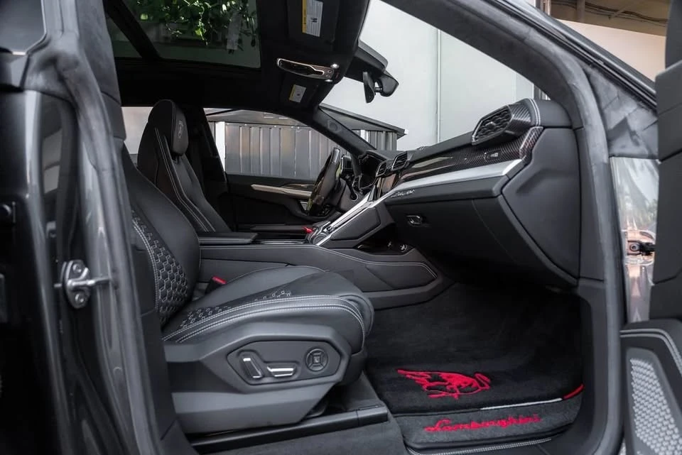 2020 Lamborghini Urus - Image 3 of 17