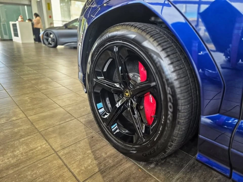 2020 Lamborghini Urus - Image 15 of 19