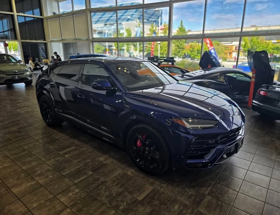 2020 Lamborghini Urus - Image 2 of 19