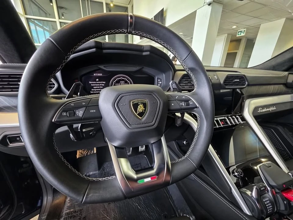 2020 Lamborghini Urus - Image 11 of 19