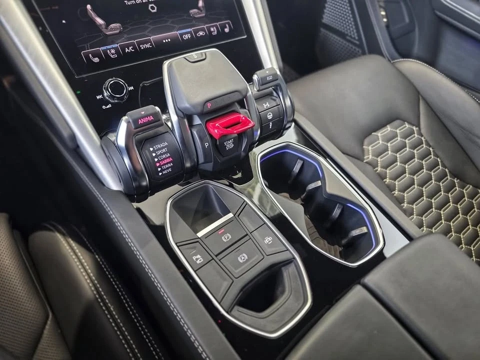 2020 Lamborghini Urus - Image 8 of 19