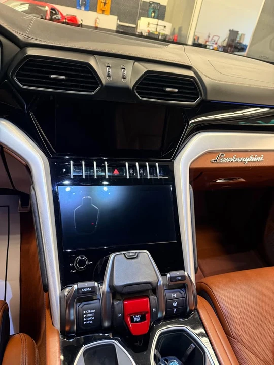 2020 Lamborghini Urus - Image 11 of 20