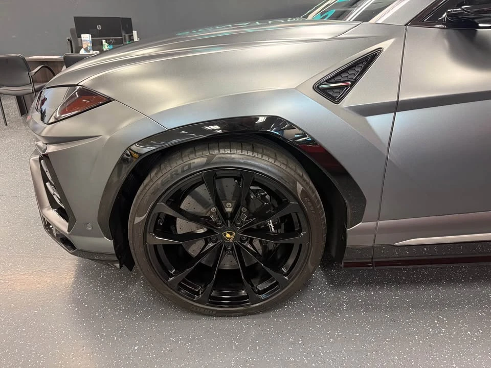 2020 Lamborghini Urus - Image 2 of 20