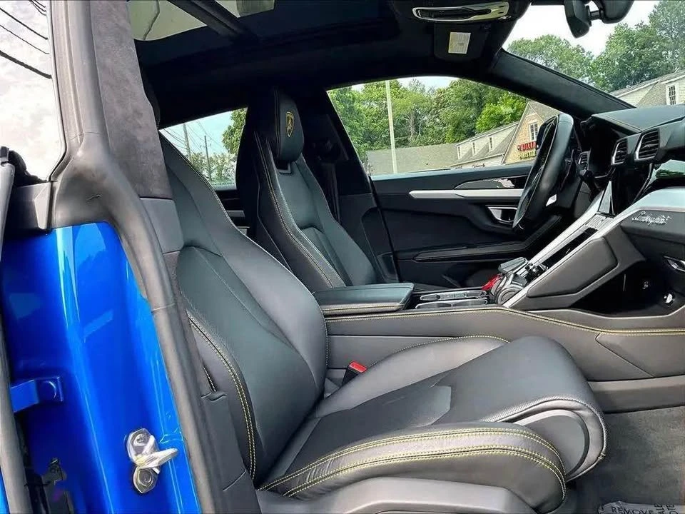 2020 Lamborghini Urus - Image 8 of 17