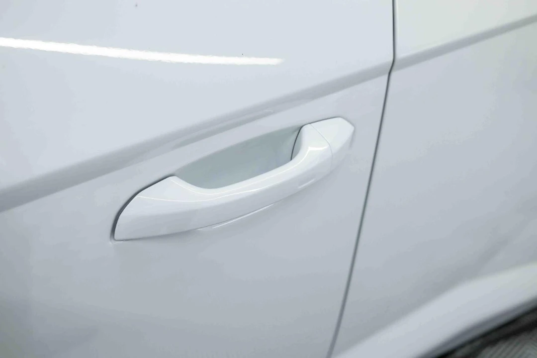 2020 Lamborghini Urus - Image 27 of 31