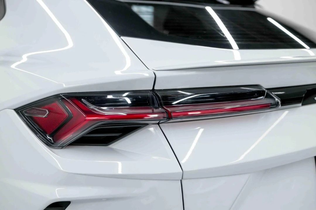 2020 Lamborghini Urus - Image 24 of 31