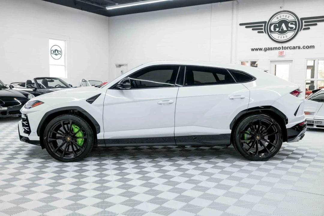 2020 Lamborghini Urus - Image 10 of 31