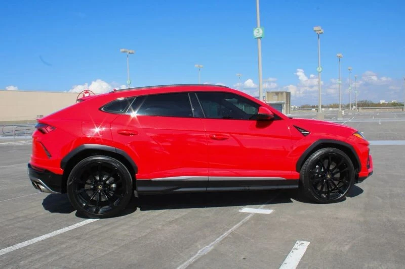 2020 Lamborghini Urus - Image 7 of 12