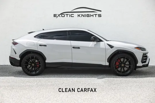 2020 Lamborghini Urus Base