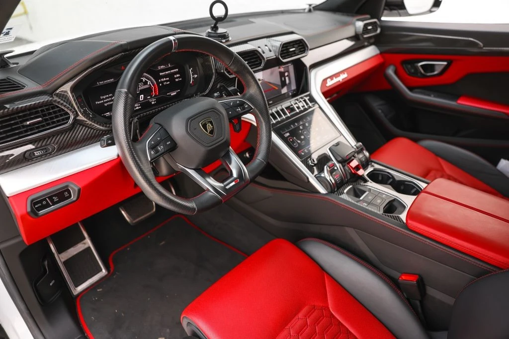 2020 Lamborghini Urus - Image 31 of 31