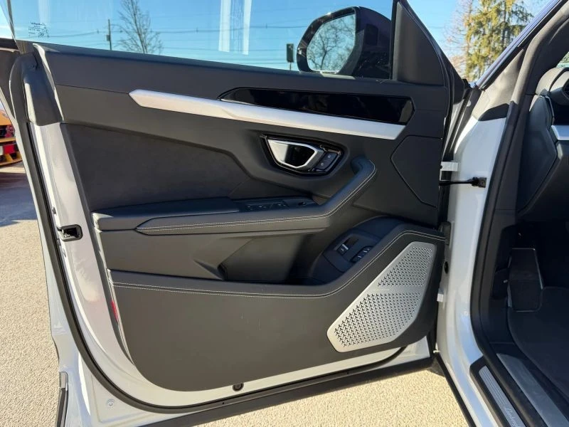 2020 Lamborghini Urus - Image 12 of 12