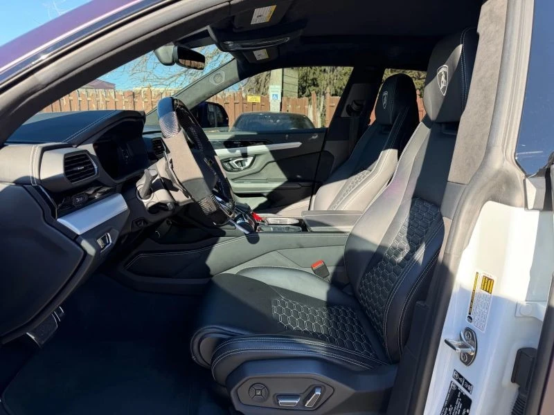 2020 Lamborghini Urus - Image 10 of 12